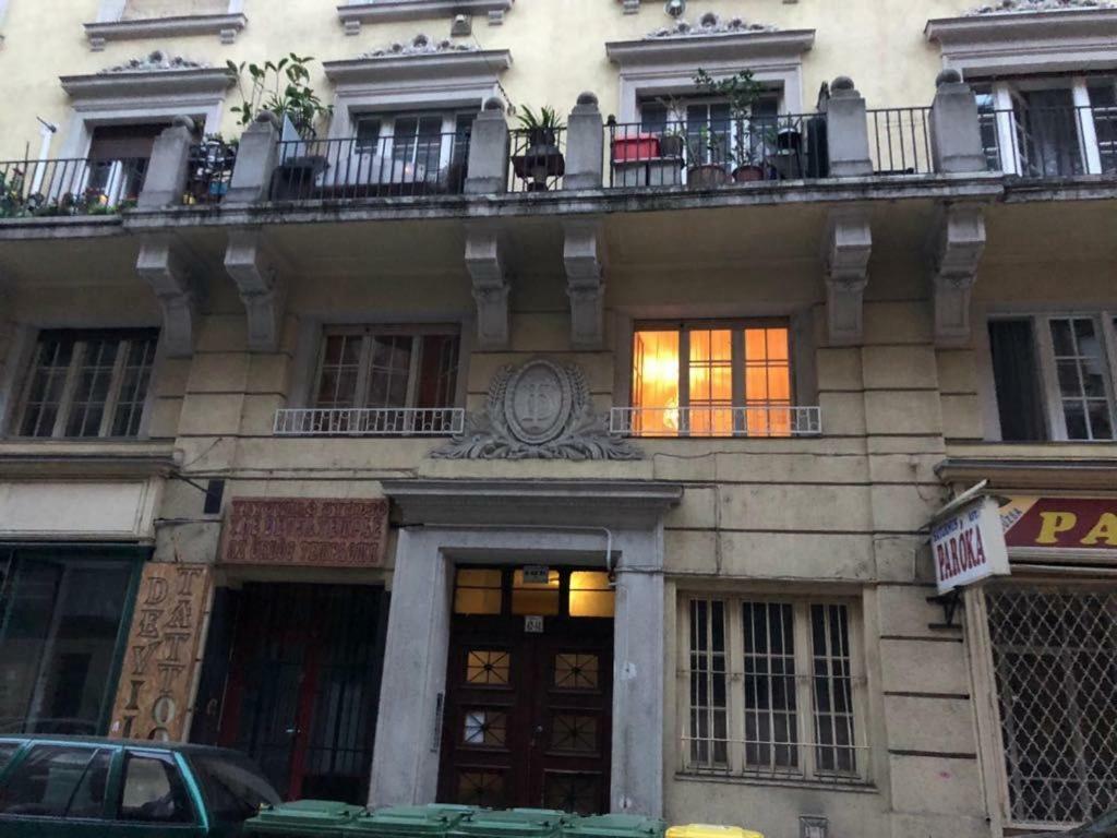Petra'S Tranquil Nest In Downtown Budapest Bagian luar foto