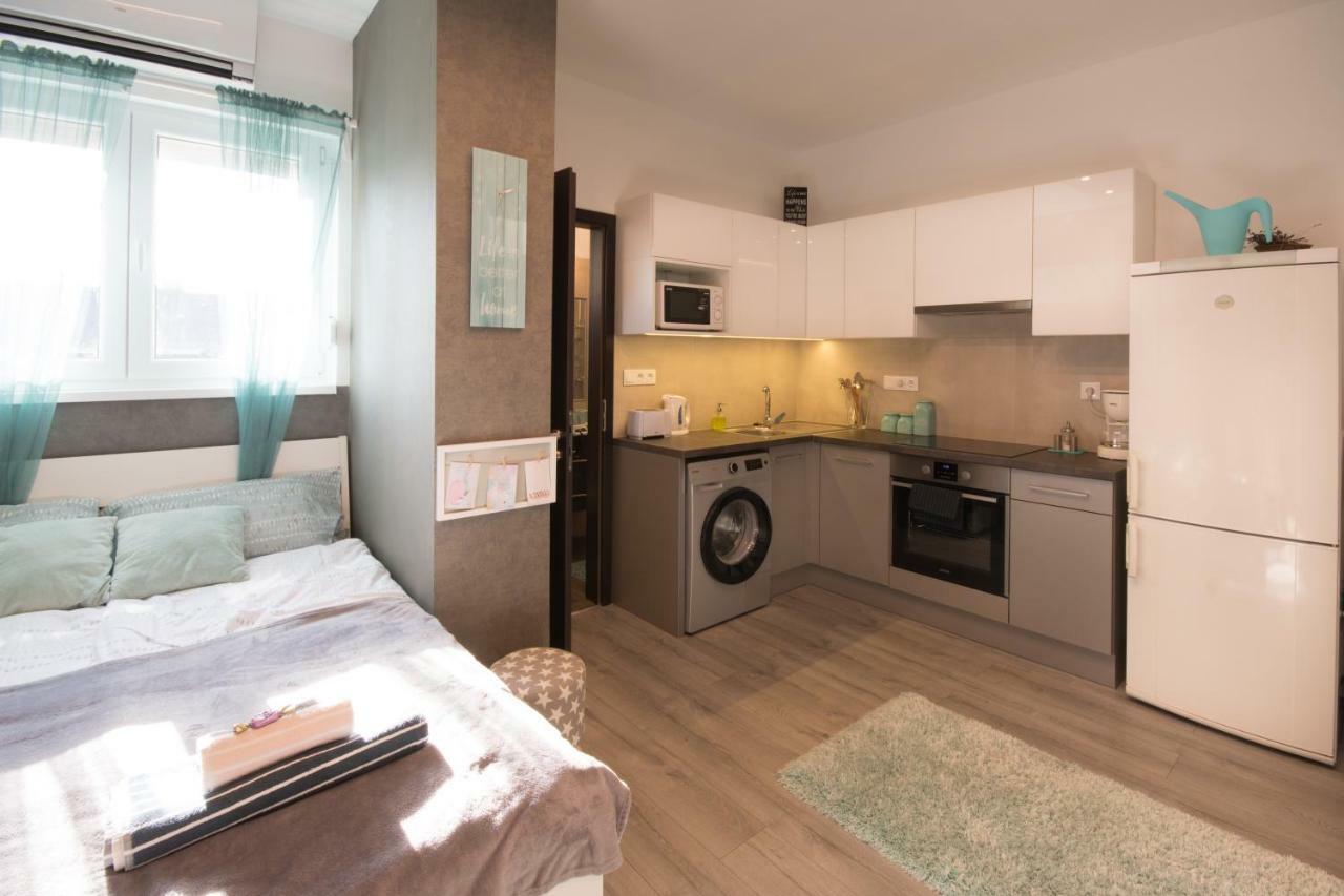 Petra'S Tranquil Nest In Downtown Budapest Bagian luar foto
